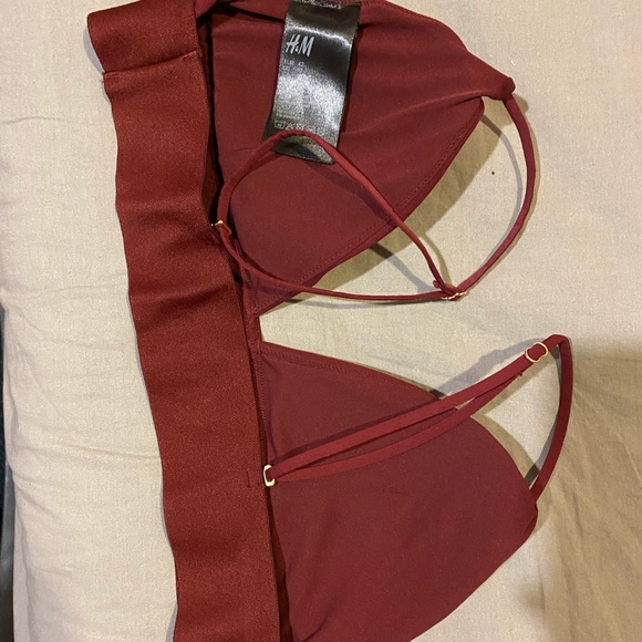 Maroon bralette - Picture 2 of 3